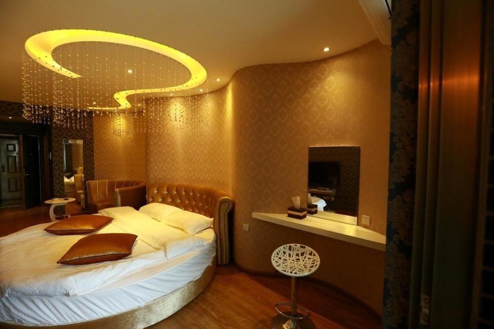 Yawei Apartment Hotel Куньмин Экстерьер фото